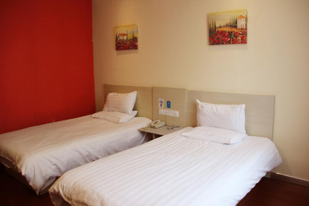 Hanting Express Qingdao South Chongqing Road Δωμάτιο φωτογραφία