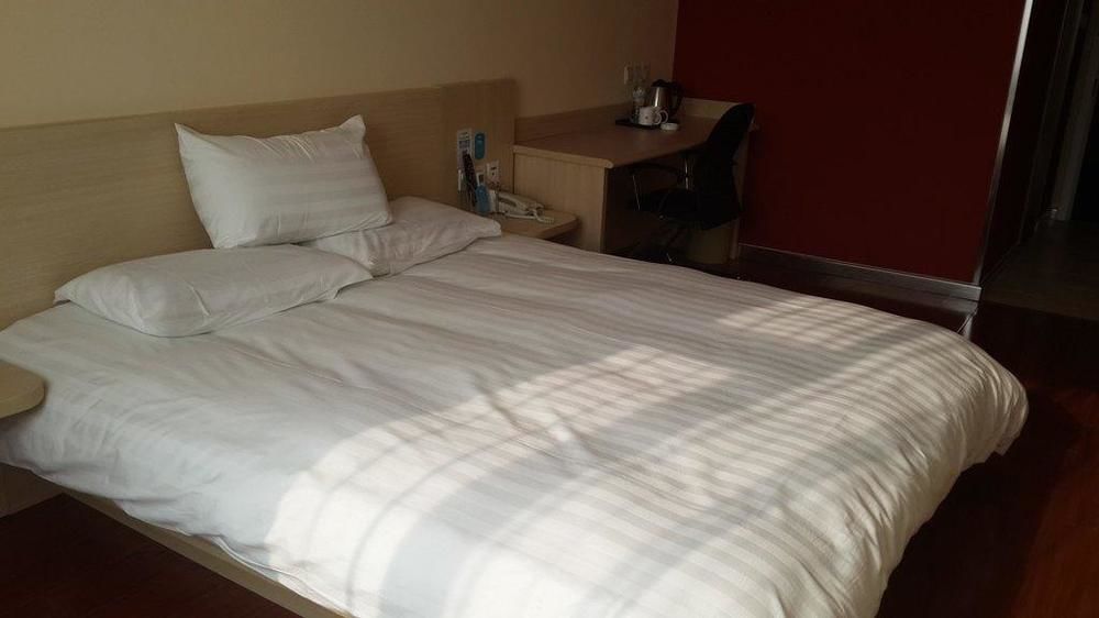 Hanting Express Qingdao South Chongqing Road Εξωτερικό φωτογραφία